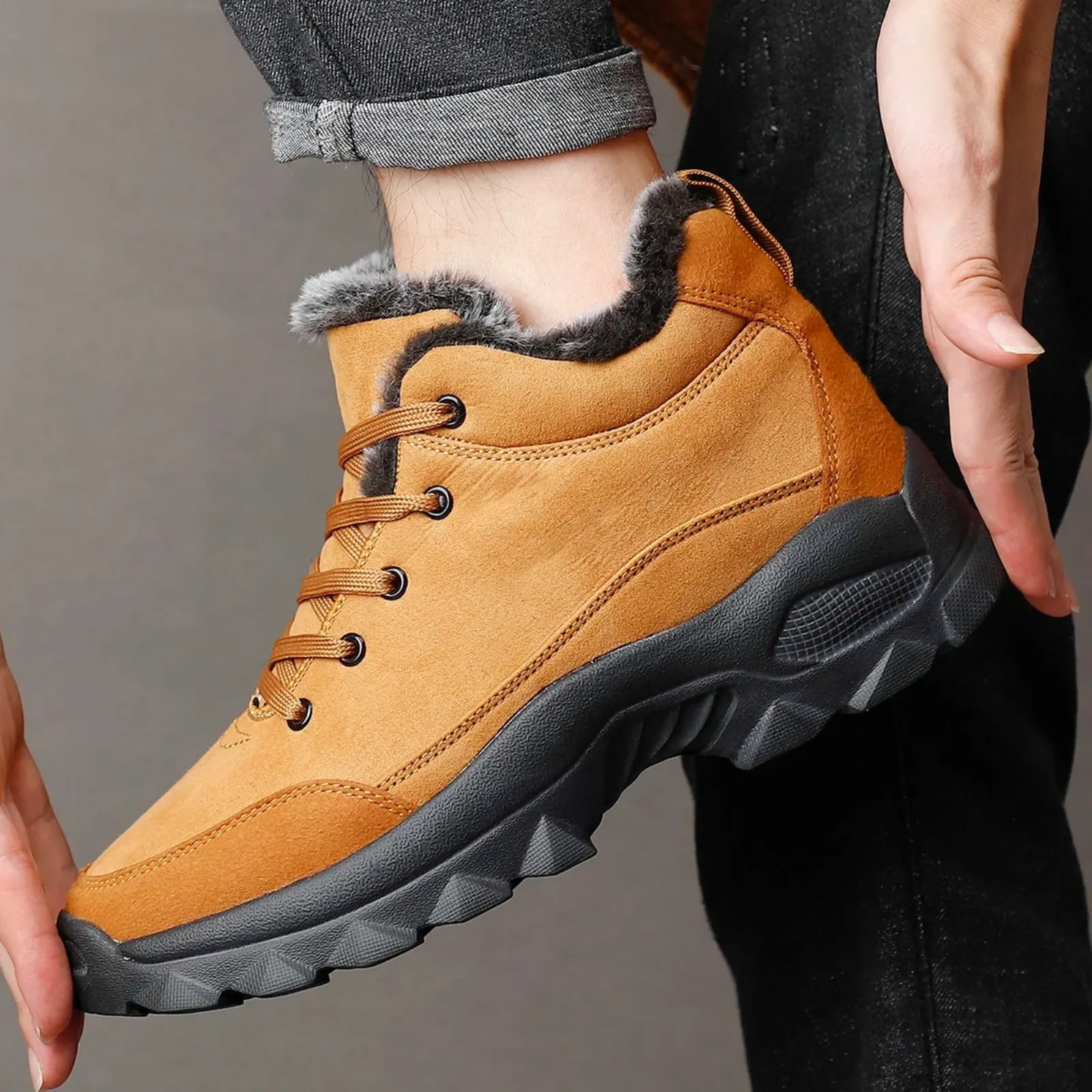 Men's Warm Fur Lining Lace Up Winter Boots with Non Slip Sole | Perfect for Autumn/Winter Activities